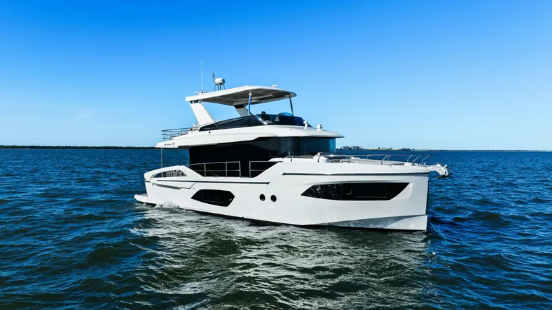 Slide: The Image of 2025 Absolute Navetta 53 - Profile - 5860705