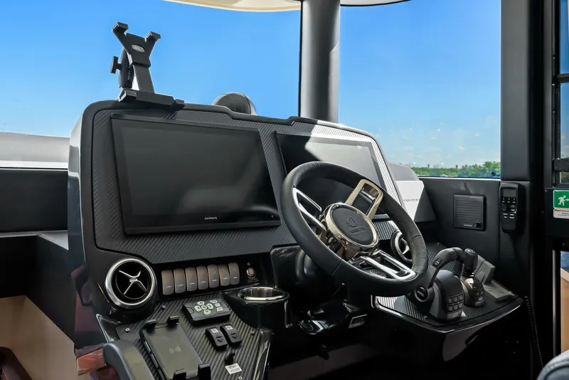 Slide: The Image of 2025 Absolute Navetta 53 - Helm - 5860769