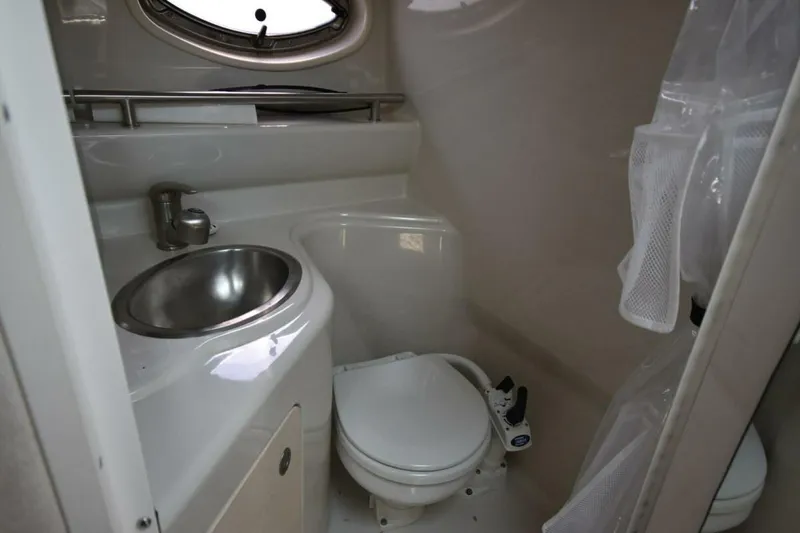 Slide: The Image of Sea Ray 240 Sundancer 2008 - 5468558