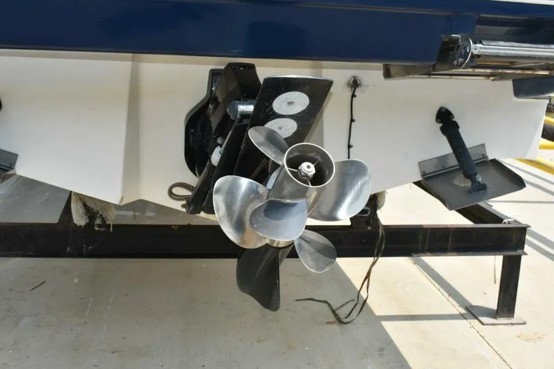 Slide: The Image of Sea Ray 240 Sundancer 2008 - 5468542