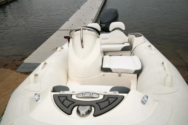 Slide: The Image of Zodiac Yachtline 360 DL NEO 2022 - 5469199