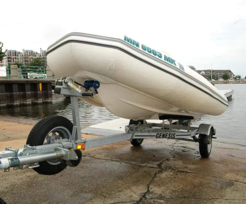 Slide: The Image of Zodiac Yachtline 360 DL NEO 2022 - 5469203