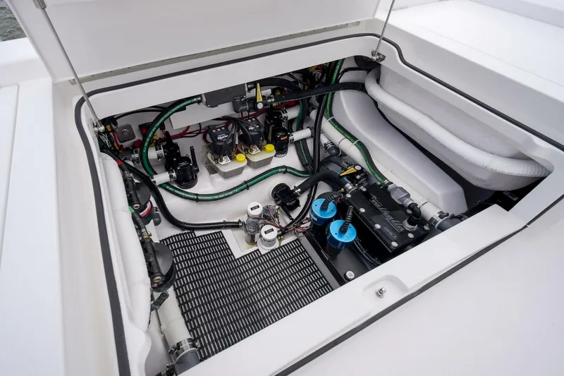 Slide: The Image of 2025 Valhalla V-28 Bay Boat - 5469546