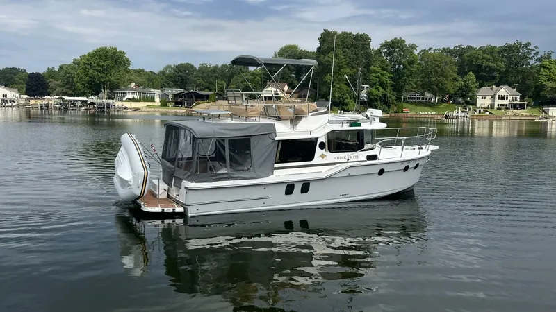 Slide: The Image of Ranger Tug R-29 Command Bridge Luxury Edition 2024 - 5469630