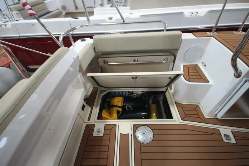 Slide: The Image of Ranger Tug R-29 Command Bridge Luxury Edition 2024 - 5469723