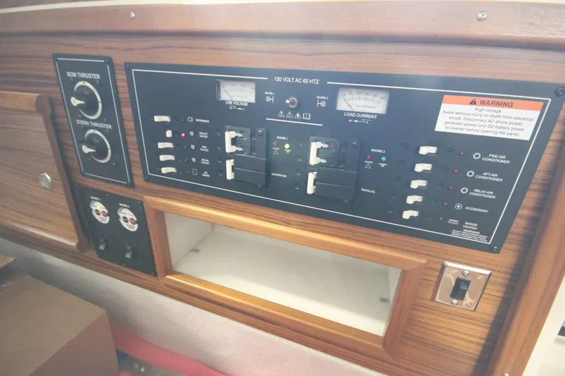 Slide: The Image of Ranger Tug R-29 Command Bridge Luxury Edition 2024 - 5469737