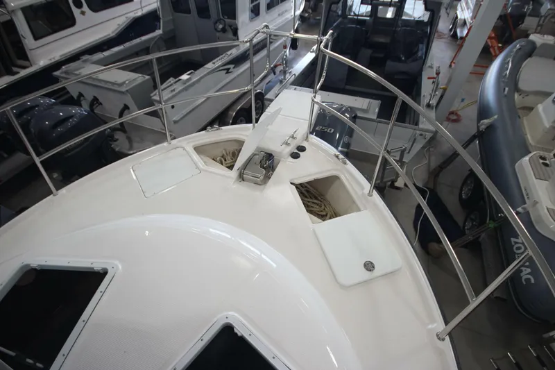 Slide: The Image of Ranger Tug R-29 Command Bridge Luxury Edition 2024 - 5469751