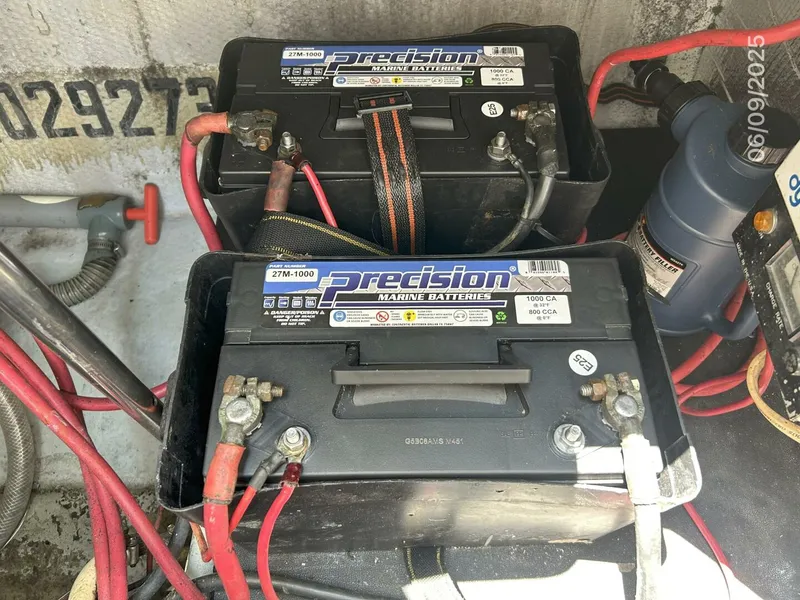 Slide: The Image of 25' Hunt batteries - 5470240