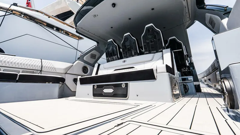 Slide: The Image of Cigarette 52 THUNDER 2025 - 5470363