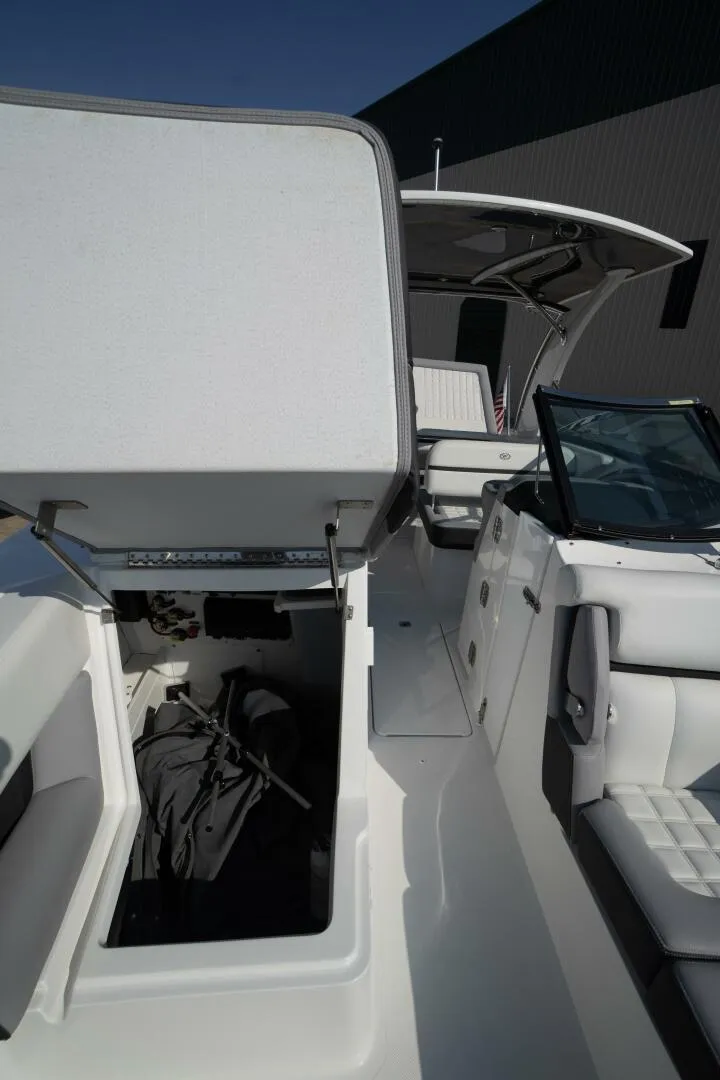 Slide: The Image of Cobalt 30SC 2024 - 5570500