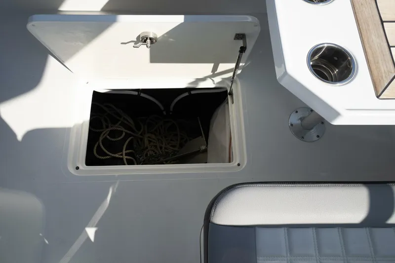 Slide: The Image of Cobalt 30SC 2024 - 5570506