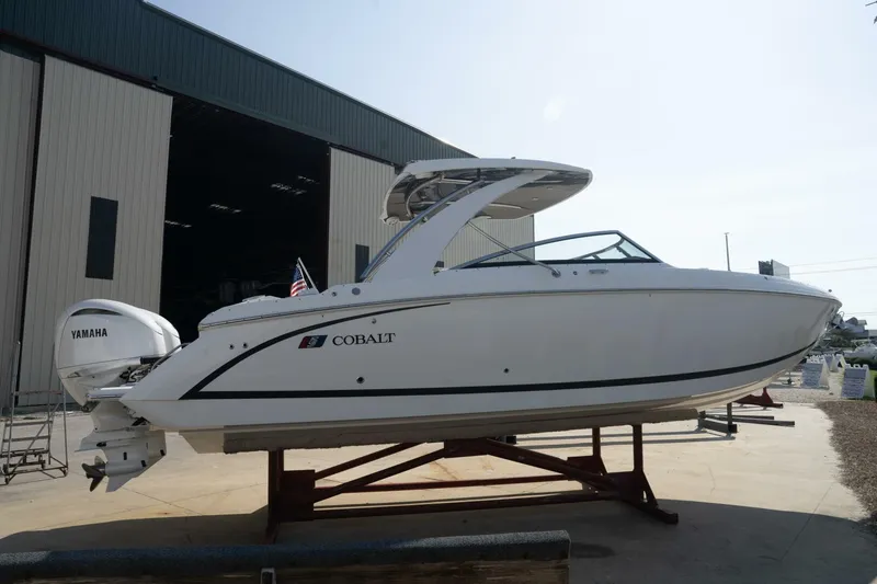 Slide: The Image of Cobalt 30SC 2024 - 5570536