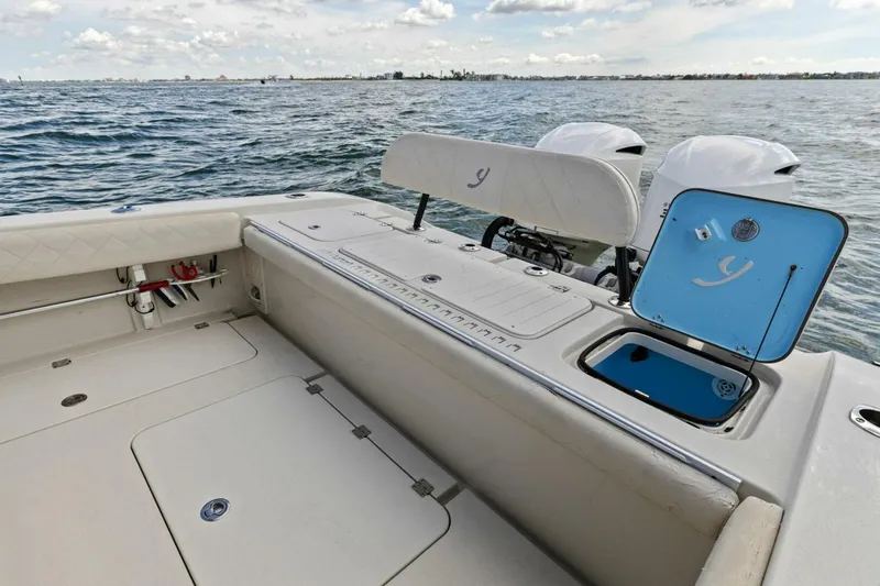 Slide: The Image of 2017 Young Boats 27 - Cockpit - 5471774