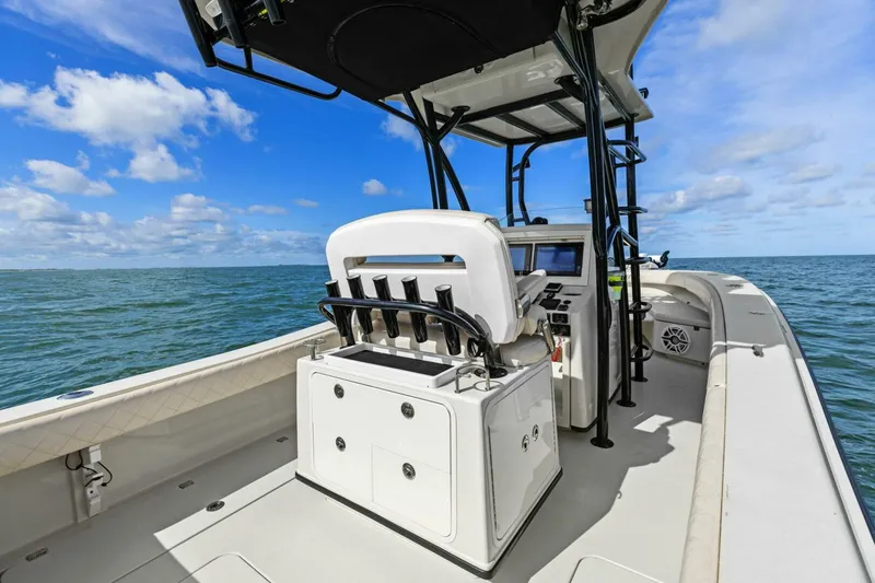 Slide: The Image of 2017 Young Boats 27 - Cockpit  - 5471767