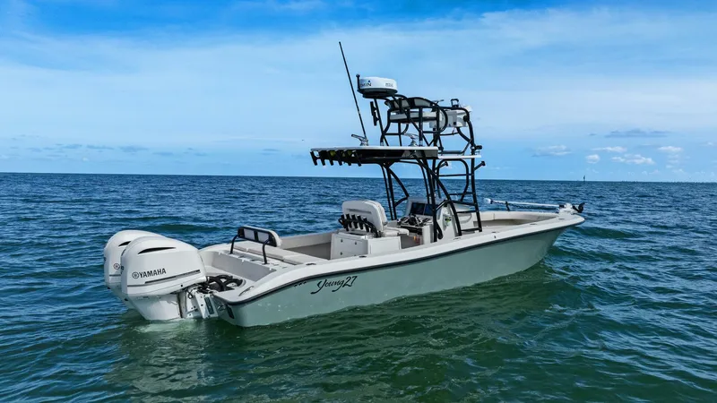 Slide: The Image of 2017 Young Boats 27 - Profile Stern 3/4 Starboard - 5471708