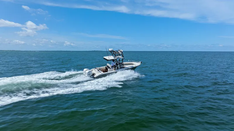 Slide: The Image of 2017 Young Boats 27 - Profile Stern 3/4 Starboard - 5471719