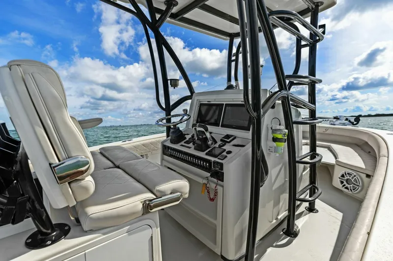 Slide: The Image of 2017 Young Boats 27 - Helm - 5471762