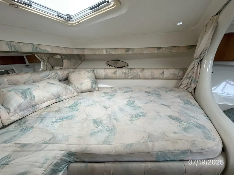 Slide: The Image of 31' Silverton forward stateroom starboard - 5494223