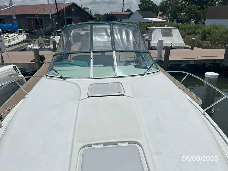 Slide: The Image of 31' Silverton foredeck aft - 5471805
