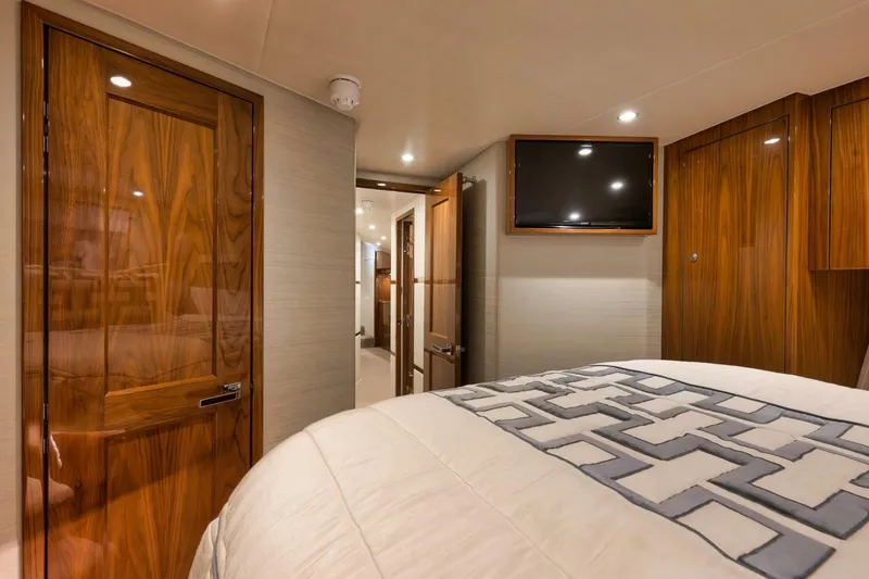 Slide: The Image of 2019 Viking 68 Convertible- GYS TRADE- Forward Stateroom - 5615181