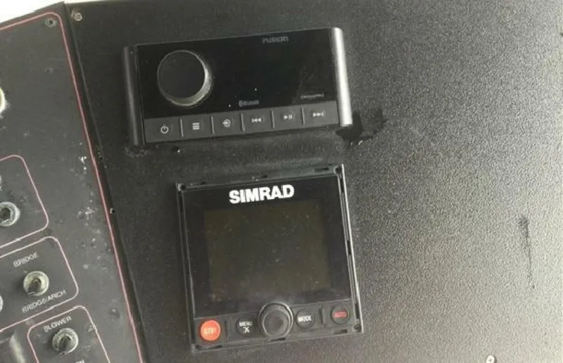 Slide: The Image of Carver 430 Cockpit 1995 - 5829995