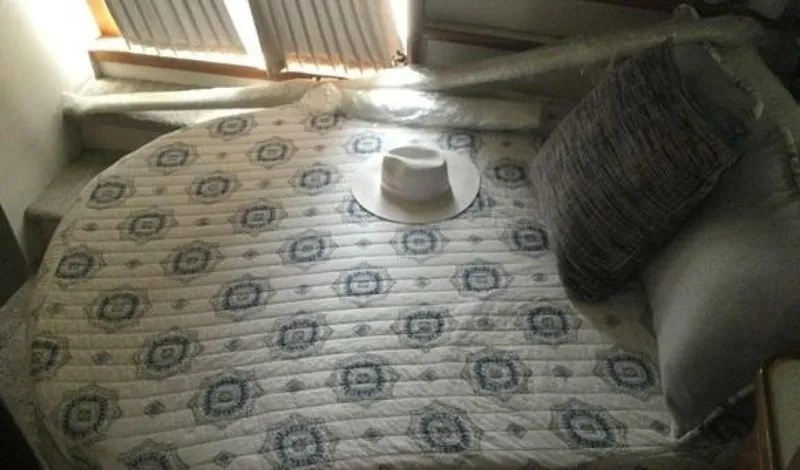 Slide: The Image of Carver 430 Cockpit 1995 - 5830060