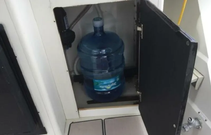 Slide: The Image of Carver Yachts 430 Cockpit 1995 - 5829998