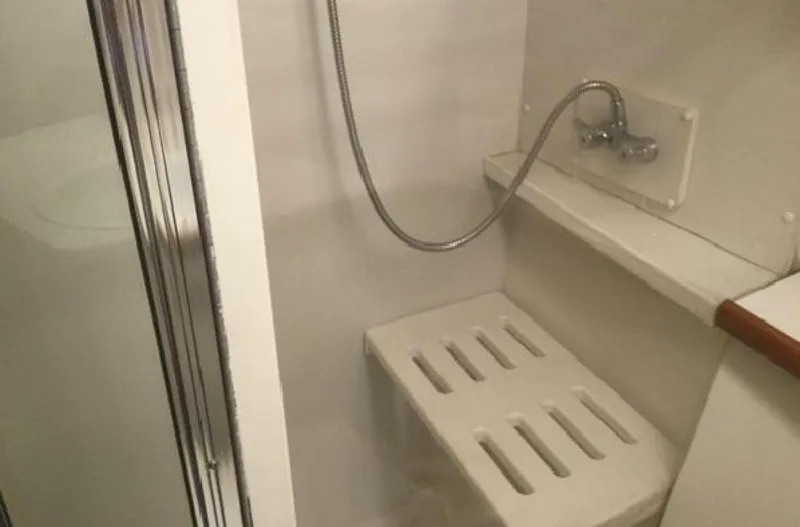 Slide: The Image of Carver Yachts 430 Cockpit 1995 - 5830059