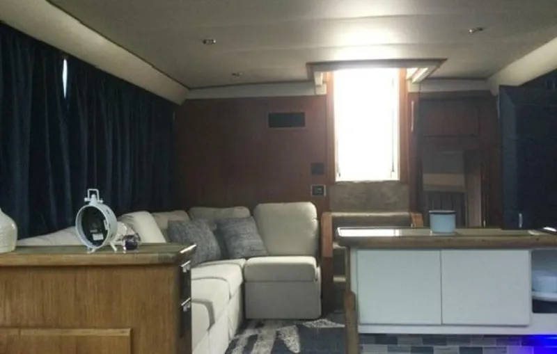 Slide: The Image of Carver Yachts 430 Cockpit 1995 - 5830062