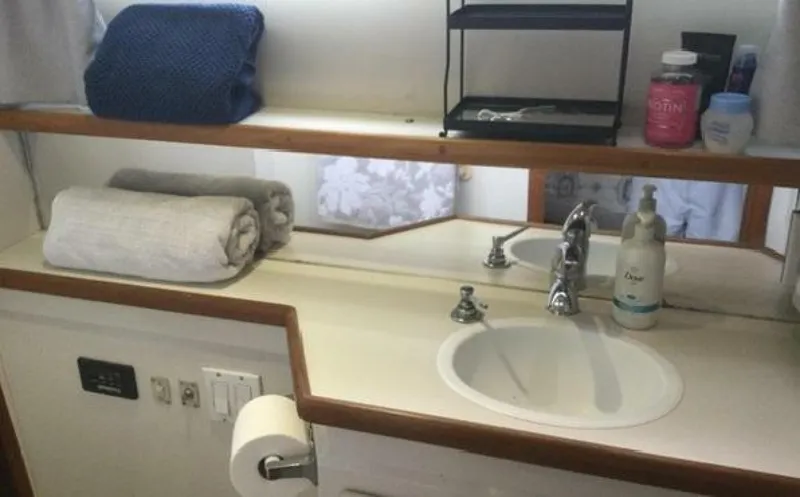 Slide: The Image of Carver Yachts 430 Cockpit 1995 - 5830066