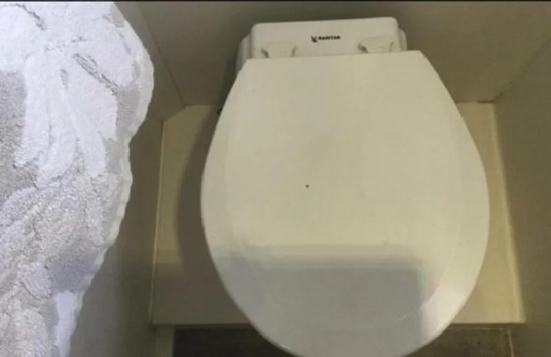 Slide: The Image of Carver Yachts 430 Cockpit 1995 - 5830069