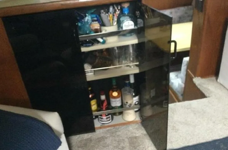 Slide: The Image of Carver Yachts 430 Cockpit 1995 - 5830072