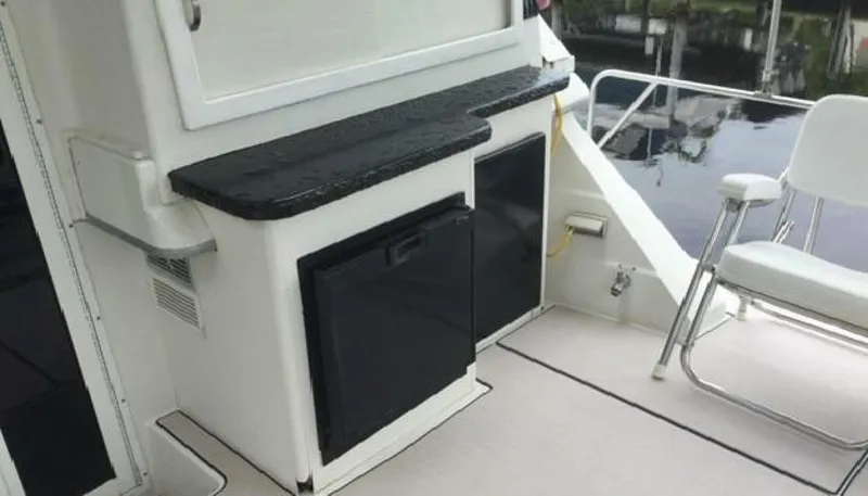 Slide: The Image of Carver Yachts 430 Cockpit 1995 - 5829980