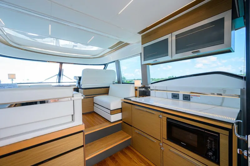 Slide: The Image of Tiara 49 DEBBIE'S DIAMOND - Galley 2023 Tiara 49 C49 Coupe DEBBIE'S DIAMOND - 5474937