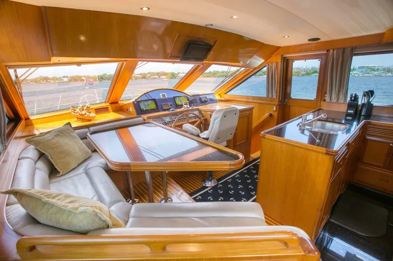 Slide: The Image of Ocean Alexander 610 Pilothouse 2000 - 5486464
