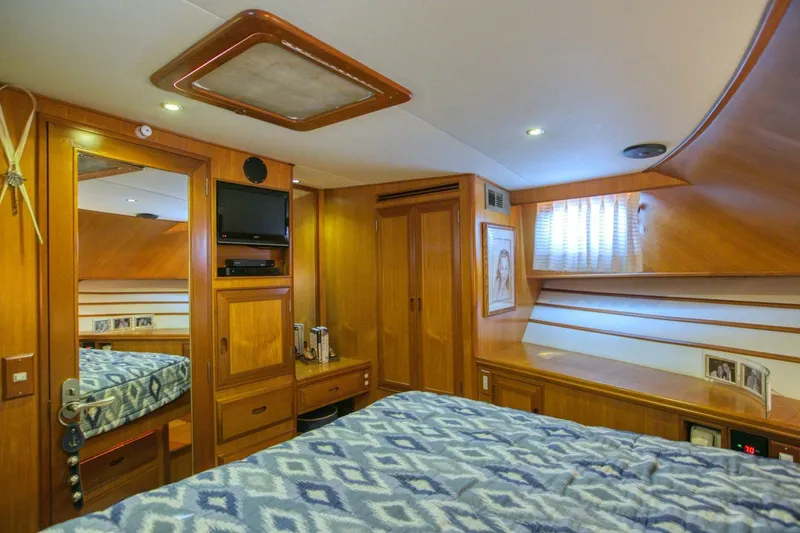 Slide: The Image of Ocean Alexander 610 Pilothouse 2000 - 5486475