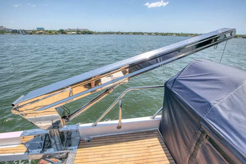 Slide: The Image of Ocean Alexander 610 Pilothouse 2000 - 5486487