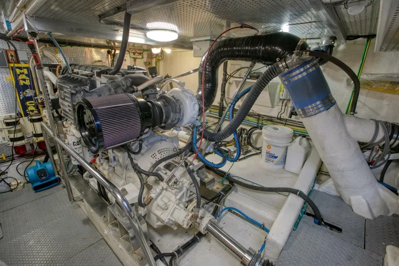 Slide: The Image of Ocean Alexander 610 Pilothouse 2000 - 5486491