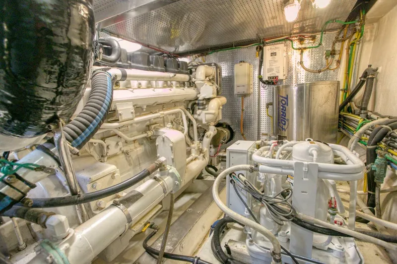 Slide: The Image of Ocean Alexander 610 Pilothouse 2000 - 5486499