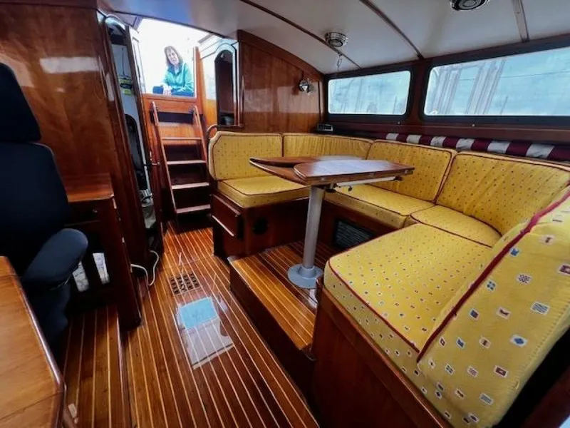 Slide: The Image of Able 42 1990 - 5474918