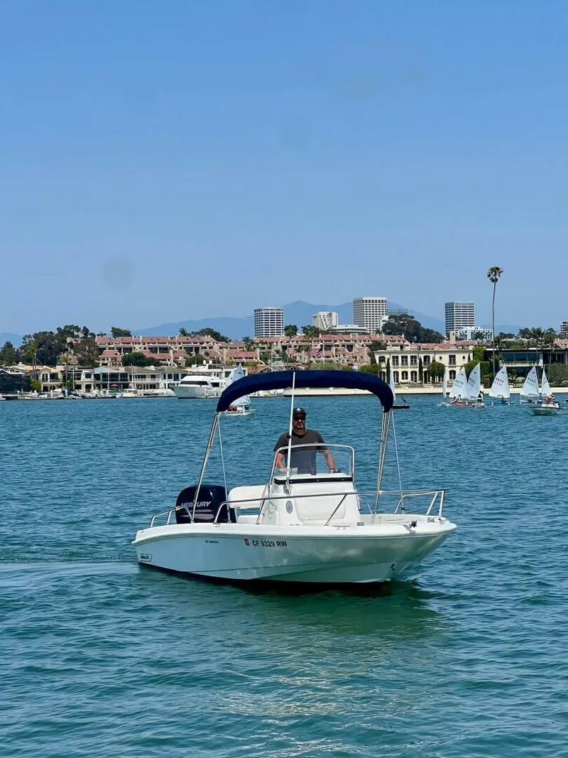 Slide: The Image of 2016 Boston Whaler 180 Dauntless - 5479252