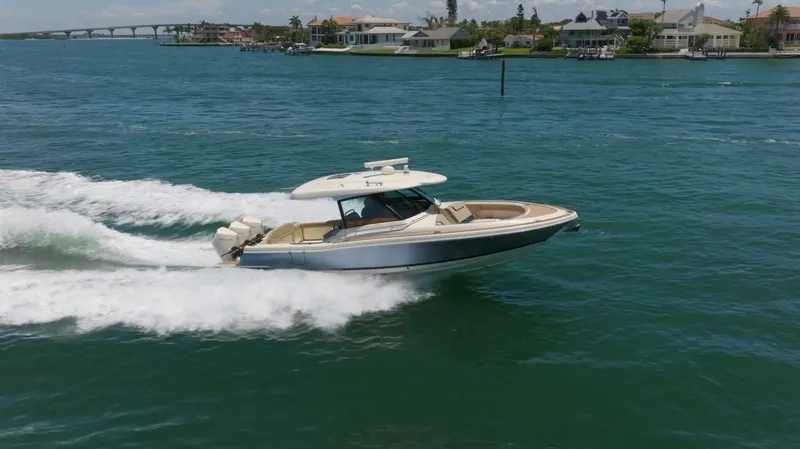 Slide: The Image of Chris-Craft 35 Calypso 2022 - 5476230