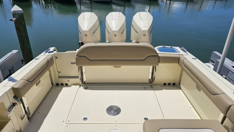 Slide: The Image of Chris-Craft 35 Calypso 2022 - 5476216