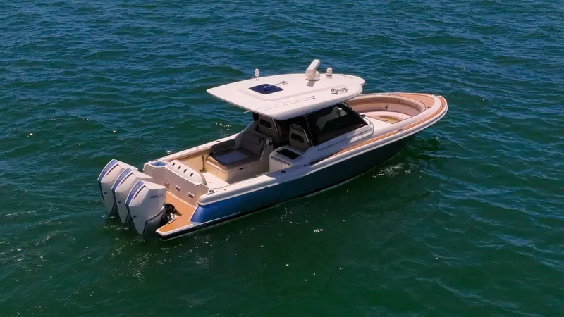 Slide: The Image of Chris-Craft 35 Calypso 2022 - 5476222