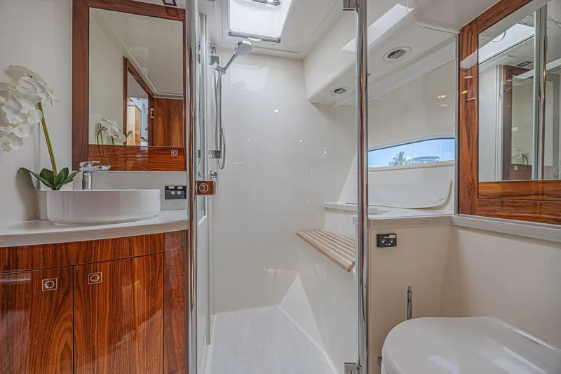 Slide: The Image of Riviera 6000 Motor Yacht 2021 - 6073715