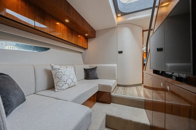 Slide: The Image of Riviera 6000 Motor Yacht 2021 - 6073720