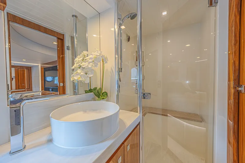 Slide: The Image of Riviera 6000 Motor Yacht 2021 - 6073725