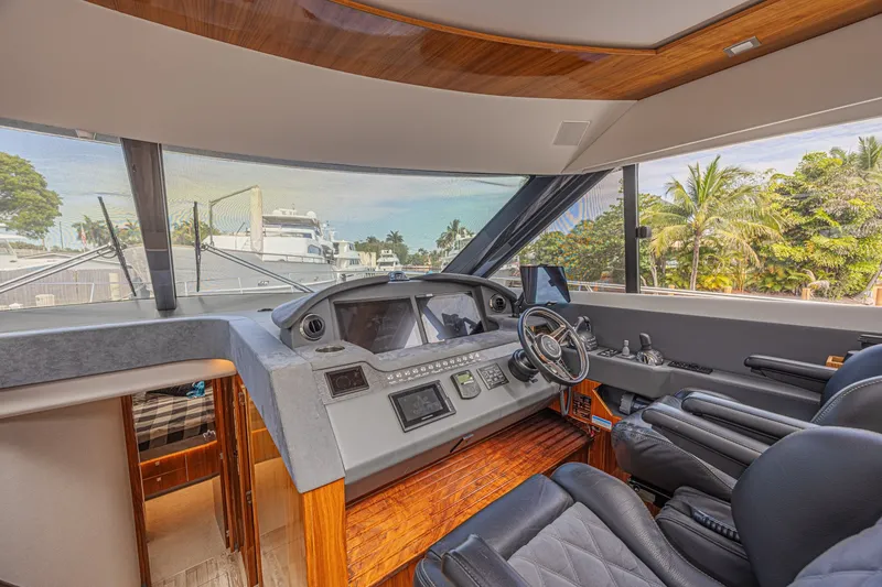 Slide: The Image of Riviera 6000 Motor Yacht 2021 - 6073730