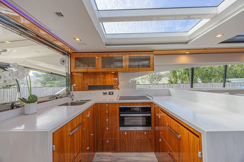 Slide: The Image of Riviera 6000 Motor Yacht 2021 - 6073734