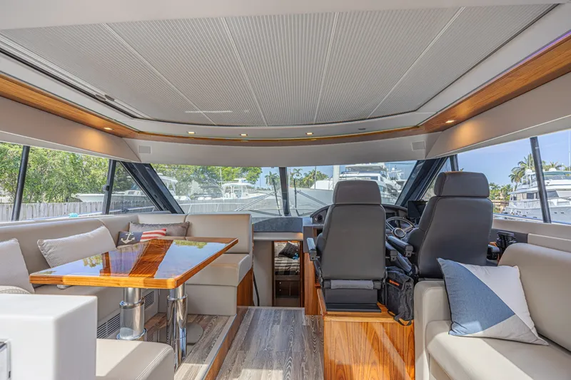 Slide: The Image of Riviera 6000 Motor Yacht 2021 - 6073741